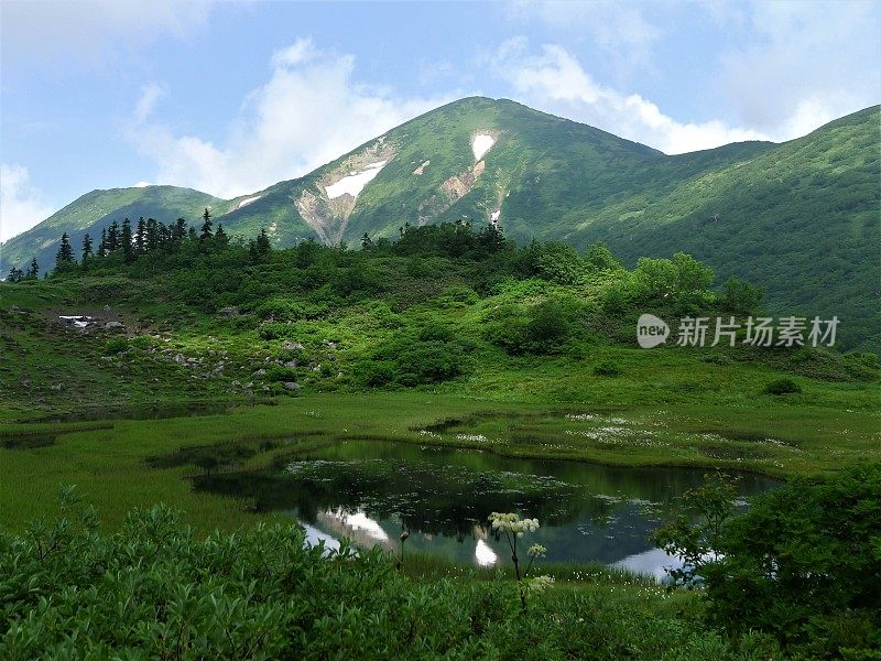 Mount Hiuchi in Niigata, Japan (百名山)